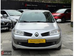 2006 Megane 1.6 Privilege Değişensiz Bakımlı KK 12 Taksit