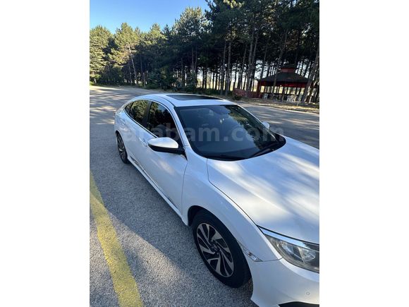 Sahibinden Honda Civic 1.6i VTEC Eco Elegance 2018 Model. Askeri personelden .temiz kullanılmış. 