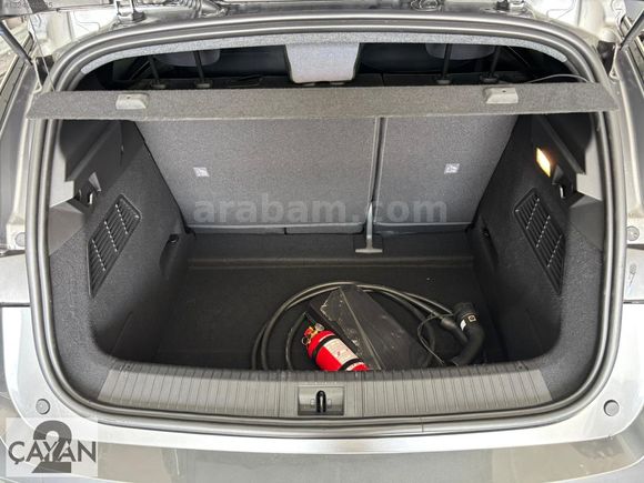 Renault Tarsus renew Megane E-Tech Techno EV60