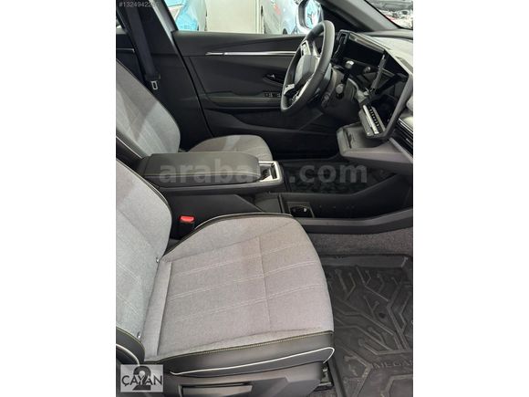 Renault Tarsus renew Megane E-Tech Techno EV60