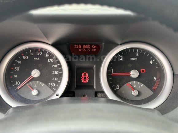 ARMES AUTO'DAN DEĞİŞENSİZ MEGANE
