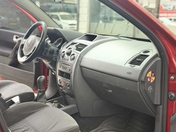 ARMES AUTO'DAN DEĞİŞENSİZ MEGANE