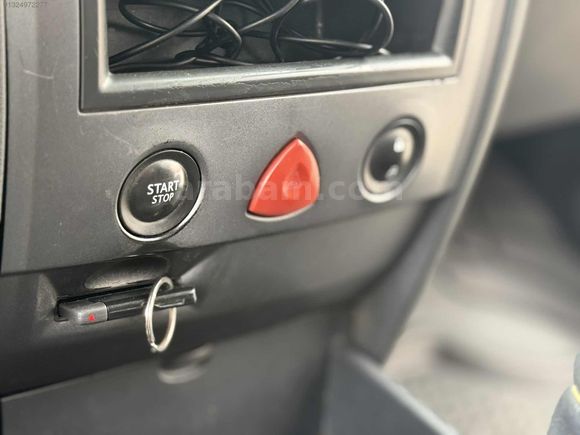 ARMES AUTO'DAN DEĞİŞENSİZ MEGANE
