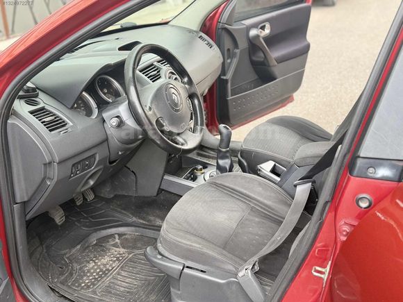 ARMES AUTO'DAN DEĞİŞENSİZ MEGANE