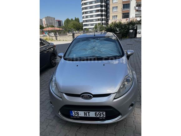 Sahibinden Ford Fiesta 1.4 Titanium 2009 Model 