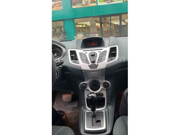 Sahibinden Ford Fiesta 1.4 Titanium 2009 Model 