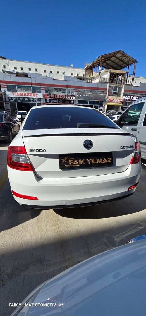 Galeriden Skoda Octavia 1.6 TDI Style CR 2015 Model Gaziantep 283.000 km Beyaz 5