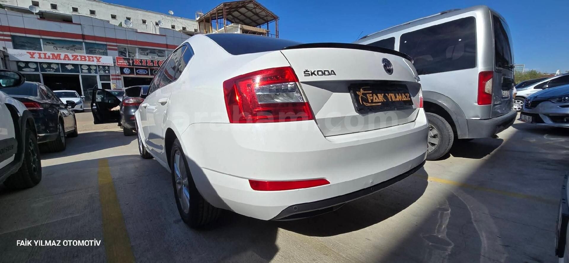 Galeriden Skoda Octavia 1.6 TDI Style CR 2015 Model Gaziantep 283.000 km Beyaz 6