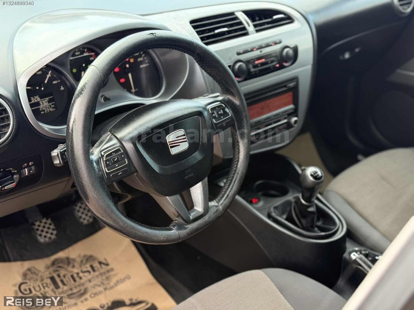 Galeriden Seat Leon 1.4 TSI Style 2011 Model Antalya 250.000 km Beyaz 2