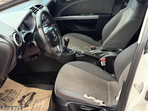 REİS BEY'DEN SUNROOFLU SEAT LEON