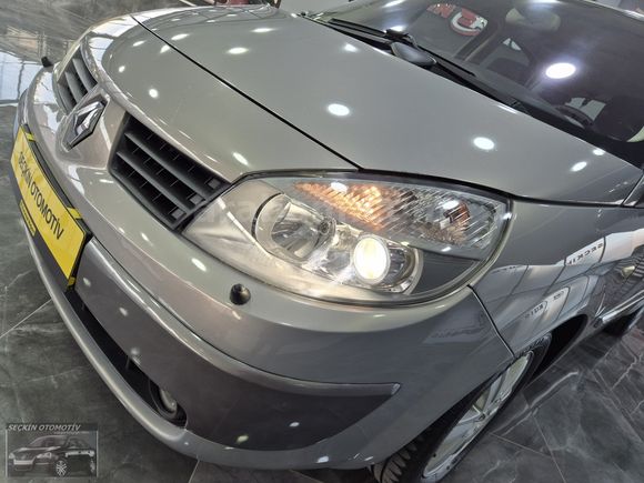 204 BİN KM'DE 2004 MODEL KLİMALI & LPG'Lİ 1.6 DYNAMİQUE SCENİC