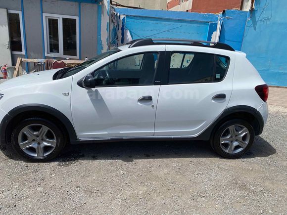 Sahibinden Dacia Sandero 0.9 TCe Stepway Easy-R 2018 Model 
