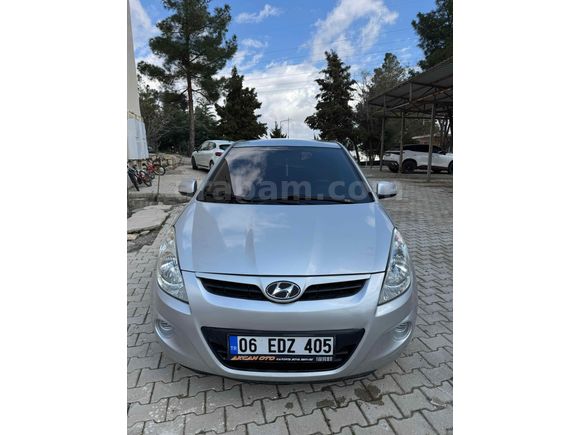 Sahibinden Hyundai i20 Troy 1.4 CVVT Team 2012 Model 