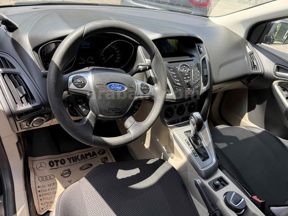 Sahibinden Ford Focus 1.6 Ti-VCT Style 2012 Model 