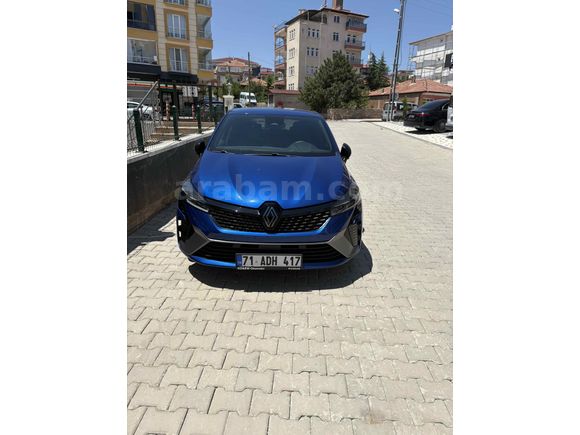 Sahibinden Renault Clio 1.0 TCe Techno Esprit Alpine 2023 Model 
