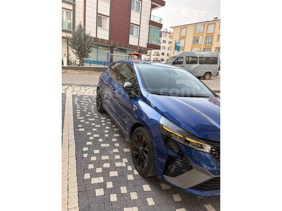 Sahibinden Renault Clio 1.0 TCe Techno Esprit Alpine 2023 Model 