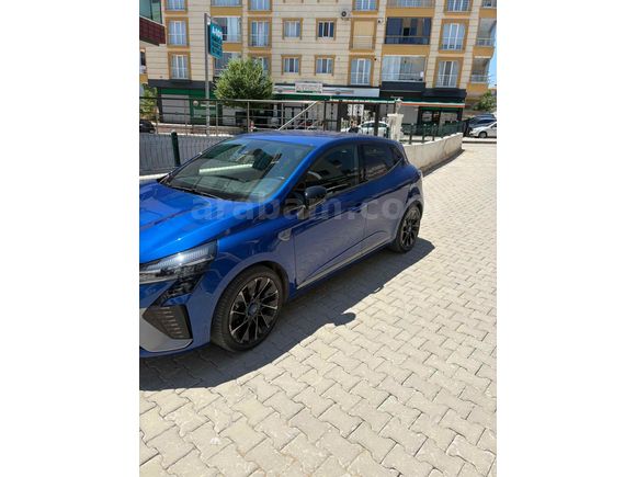Sahibinden Renault Clio 1.0 TCe Techno Esprit Alpine 2023 Model 