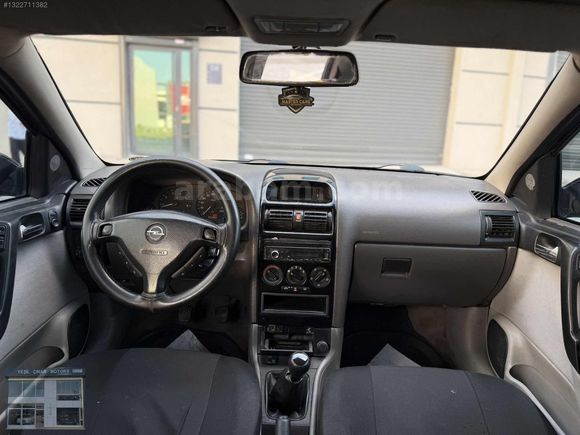 MÜKKEMEL TEMİZLİKTE OPEL ASTRA 1,6 16V