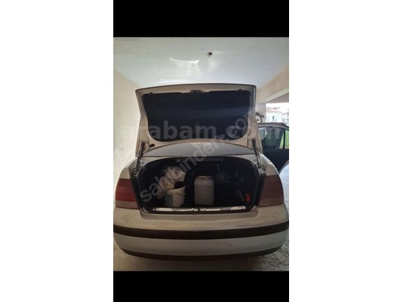 Sahibinden Volkswagen Bora 1.6 Basic 2000 Model
