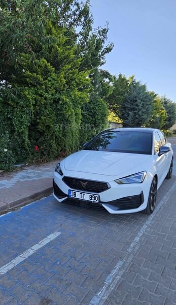 Sahibinden Cupra Leon 1.5 eTSI Standart 2023 Model Kayseri 20.000 km Beyaz