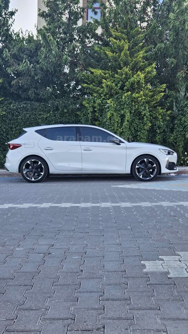 Sahibinden Cupra Leon 1.5 eTSI Standart 2023 Model Kayseri 20.000 km Beyaz 4