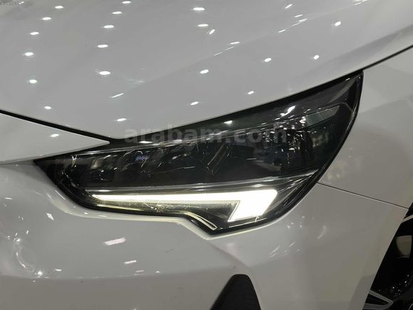 **1BOYA*49BİNDE**OPEL CORSA*ULTİMATE*130HP*CAM TAVAN*GERİ GÖRÜŞ*