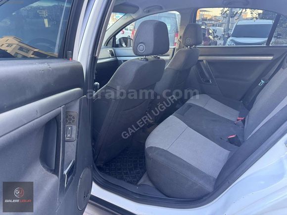 GALERİ UĞUR'DAN 2004 OPEL VECTRA 1.6 EDİTİON