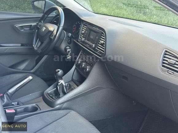 GENÇ AUTO'DAN SEAT LEON 0.68 KREDİ İMKANI İLE