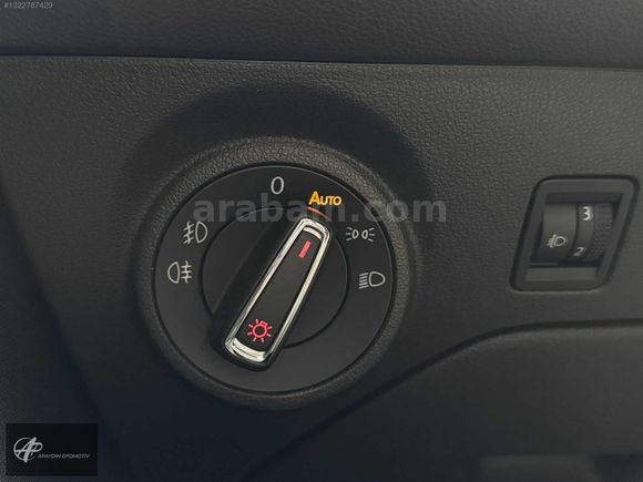 APAYDIN OTOMOTİV'den SEAT LEON 1.2TSİ STYLE BOYASIZ & GERİ GÖRÜŞ