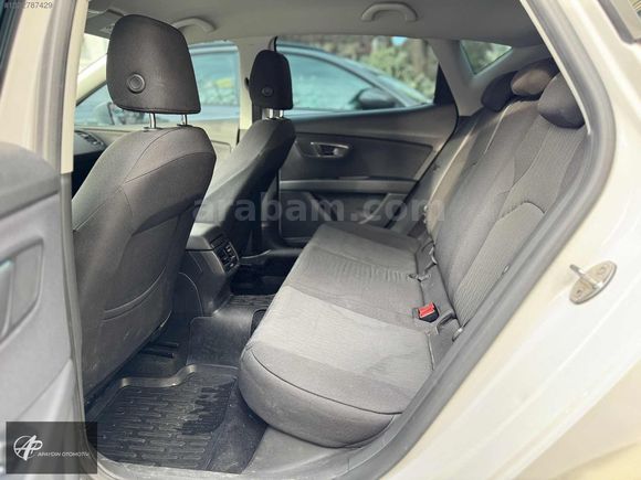 APAYDIN OTOMOTİV'den SEAT LEON 1.2TSİ STYLE BOYASIZ & GERİ GÖRÜŞ