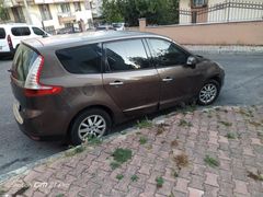 Sahibinden Renault Grand Scenic 1.5 dCi Expression 2010 Model İstanbul 214.500 km Kahverengi