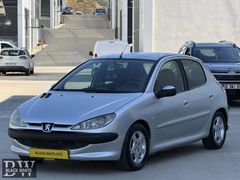 BLACK WHITE OTOMOTIV'DEN OTOMATİK 206 K.K. 12 TAKSİT İMKANI