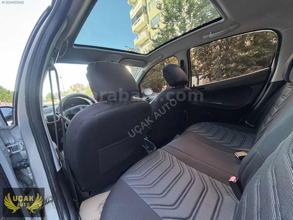 - UÇAK AUTO - 2005 MODEL PEUGEOT 206 CAM TAVANLI EMSALSİZ