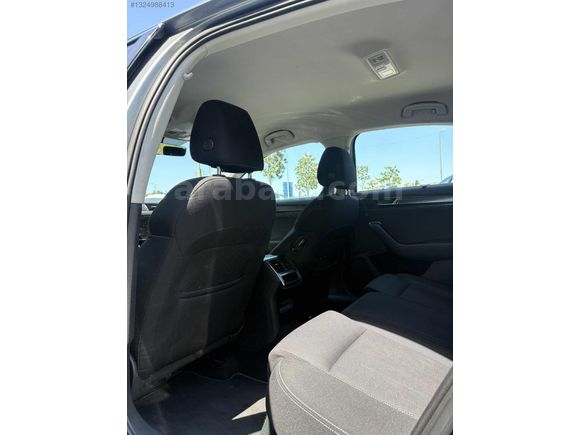 Superb 1.6 TDI Greentech Premium DSG %20 FATURALI