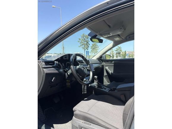 Superb 1.6 TDI Greentech Premium DSG %20 FATURALI