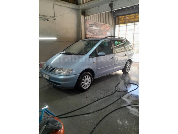 Sahibinden Volkswagen Sharan 1.9 TDI 2000 Model