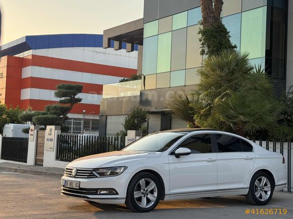2017 ÇIKIŞLI İLK SAHİP HATASIZ CAM TAVAN 1.6TDI ÖZEL PLAKA