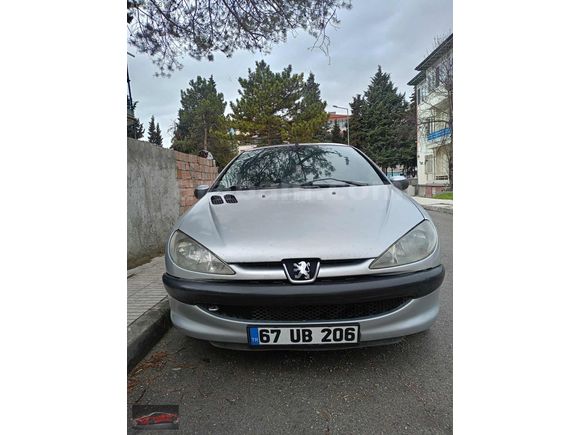 2004 MODEL PEUGEOT 206