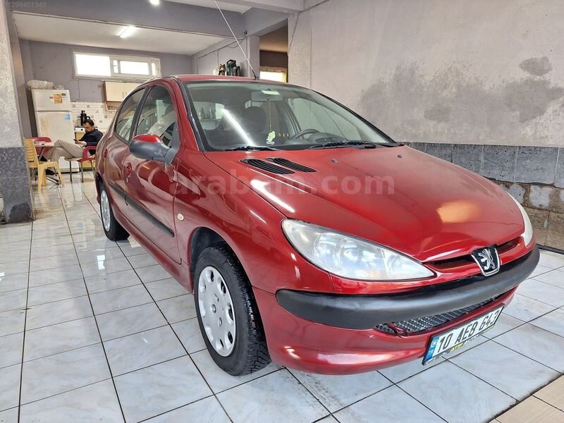 Galeriden Peugeot 206 1.4 X-Line 2004 Model Hatay 287.545 km Kırmızı