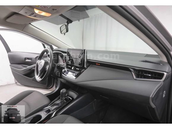 21+HIZ SABİTLEME+LED FAR+GENİŞ EKRAN+CAR PLAY+SADECE 60 BİN KM