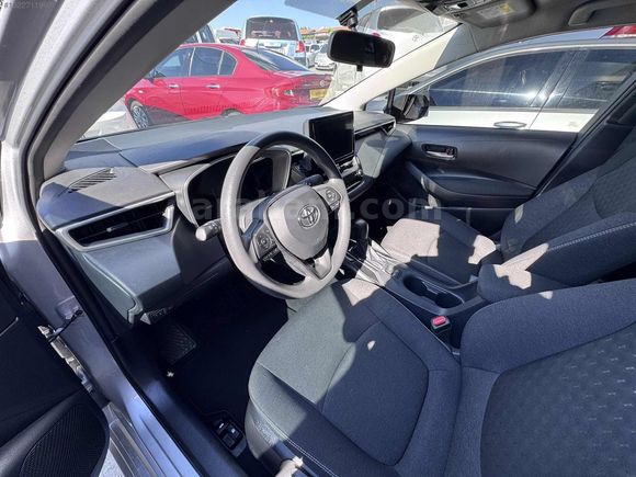HATASIZ 44 BİNDE 2023 MODEL COROLLA