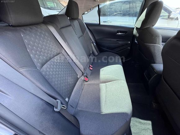 HATASIZ 44 BİNDE 2023 MODEL COROLLA