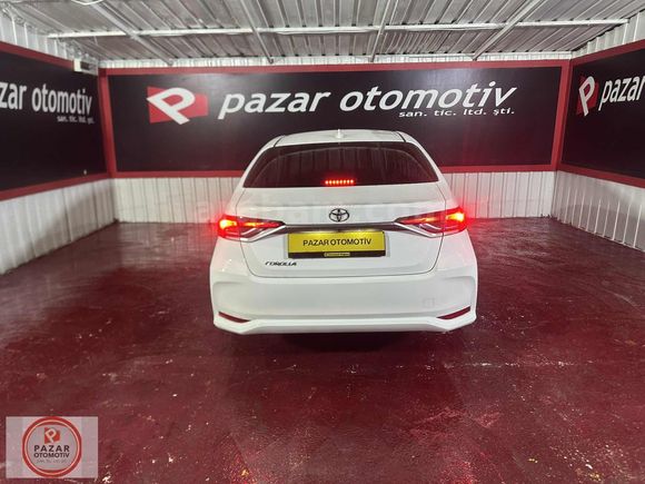 Pazar oto 2025 Toyota Corolla 1.5 Vision Plus...