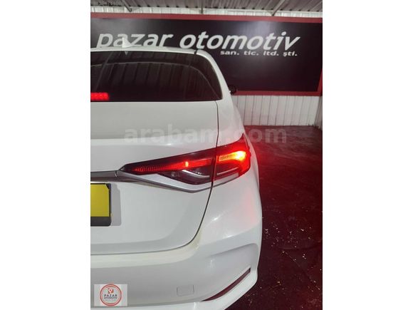 Pazar oto 2025 Toyota Corolla 1.5 Vision Plus...