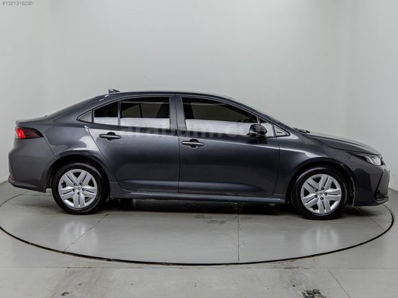 2025 TOYOTA COROLLA 1.5 VİSİON PLUS HATASIZ /SERV. BAK/GARANTİLİ