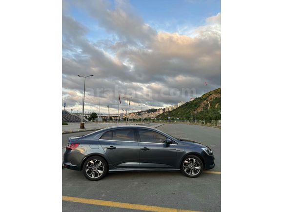 Sahibinden Renault Megane 1.3 TCe Joy 2020 Model 