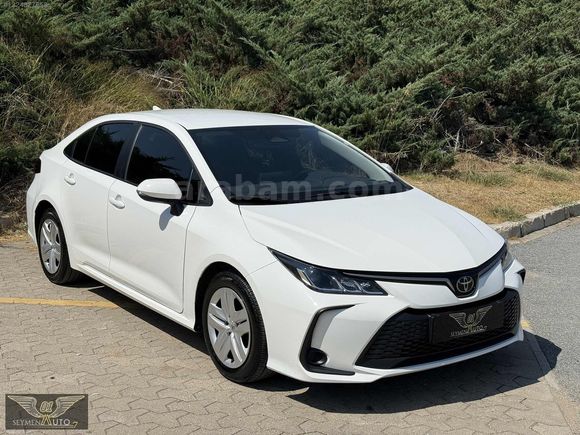 01 SEYMEN'DEN 2025 COROLLA-VİSİON PLUS-15 BİN KM-HATASIZ/BOYASIZ