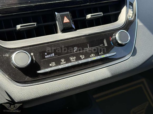 01 SEYMEN'DEN 2025 COROLLA-VİSİON PLUS-15 BİN KM-HATASIZ/BOYASIZ