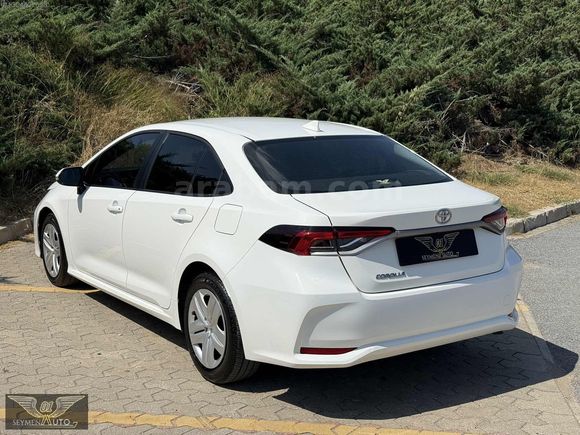 01 SEYMEN'DEN 2025 COROLLA-VİSİON PLUS-15 BİN KM-HATASIZ/BOYASIZ