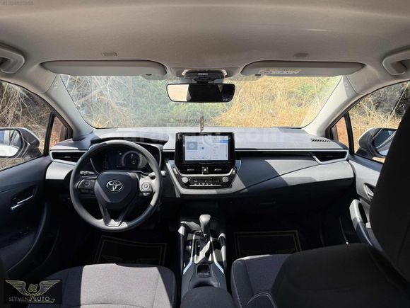 01 SEYMEN'DEN 2025 COROLLA-VİSİON PLUS-15 BİN KM-HATASIZ/BOYASIZ